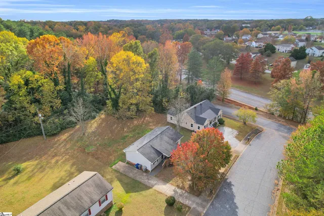 $189,888 | 102 Pyle Court, Spartanburg, SC 29306