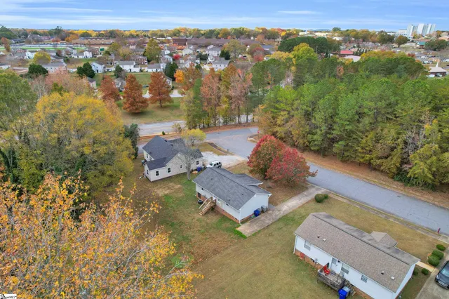 $189,888 | 102 Pyle Court, Spartanburg, SC 29306