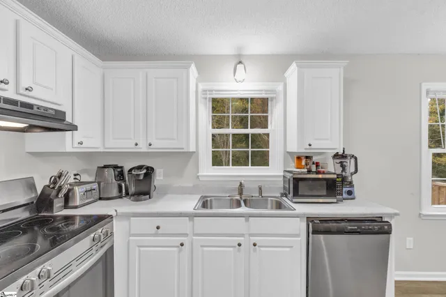 $189,888 | 102 Pyle Court, Spartanburg, SC 29306