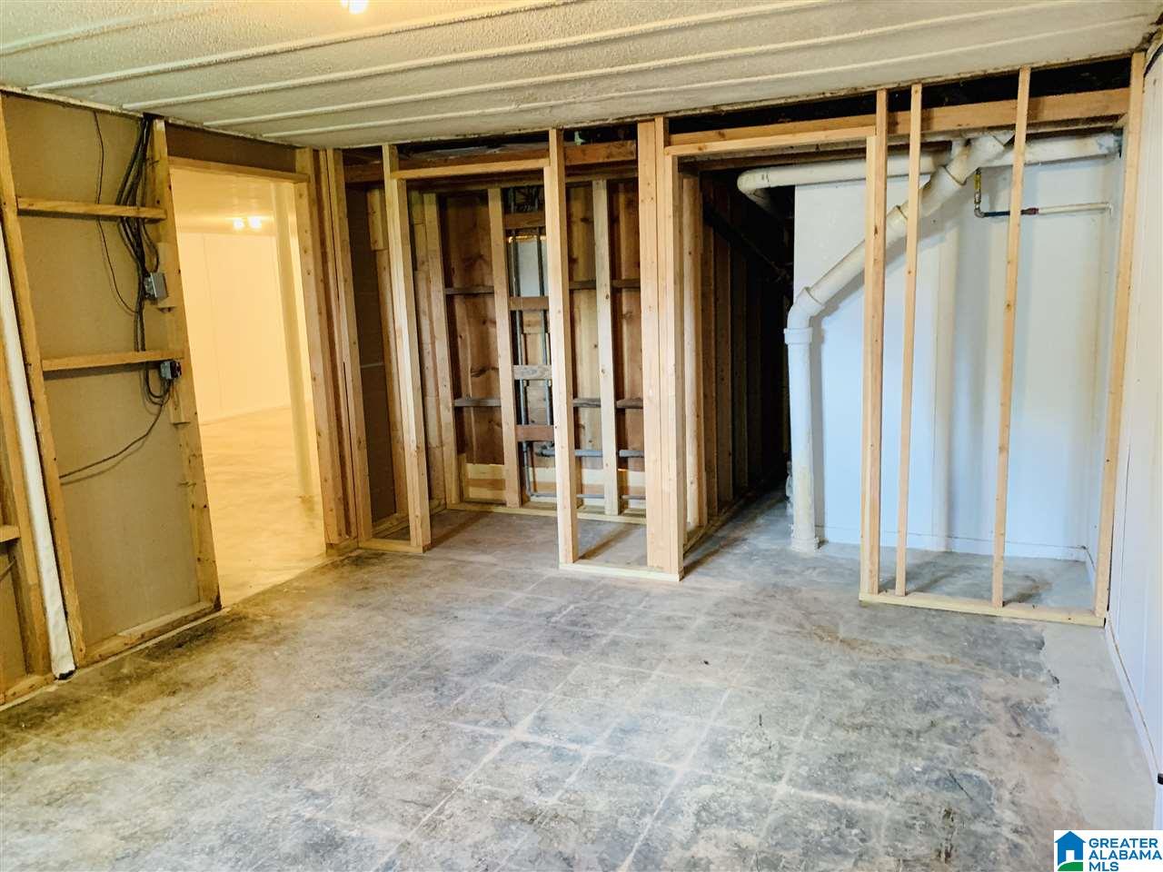 2013 Lynn Road Anniston, AL 36207 - Photo 22 of 24
