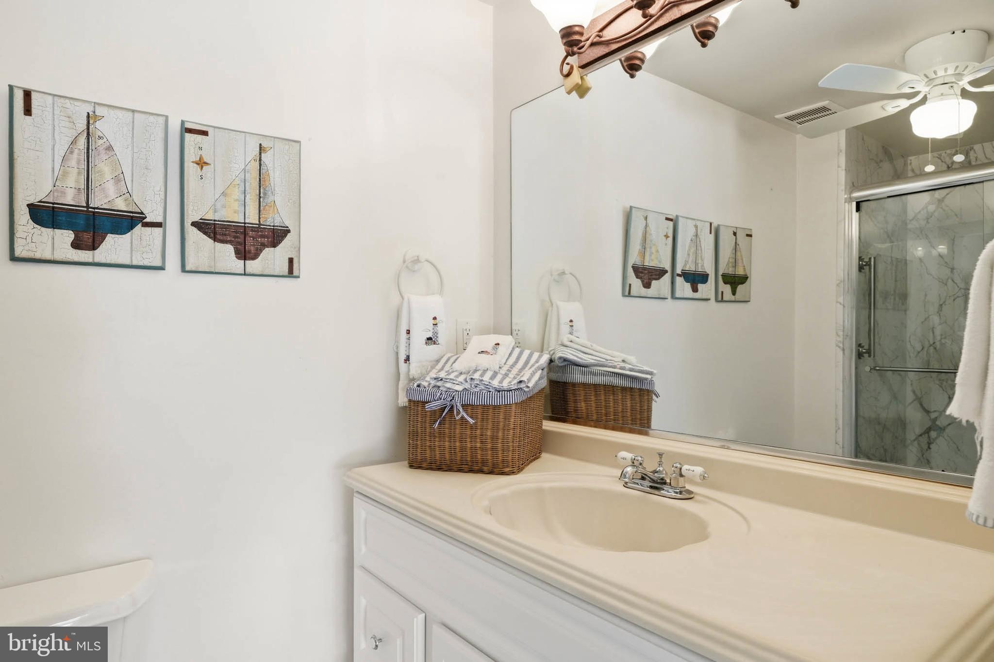 3689 1st Avenue Edgewater, MD 21037 - Photo 44 of 55 Full bath