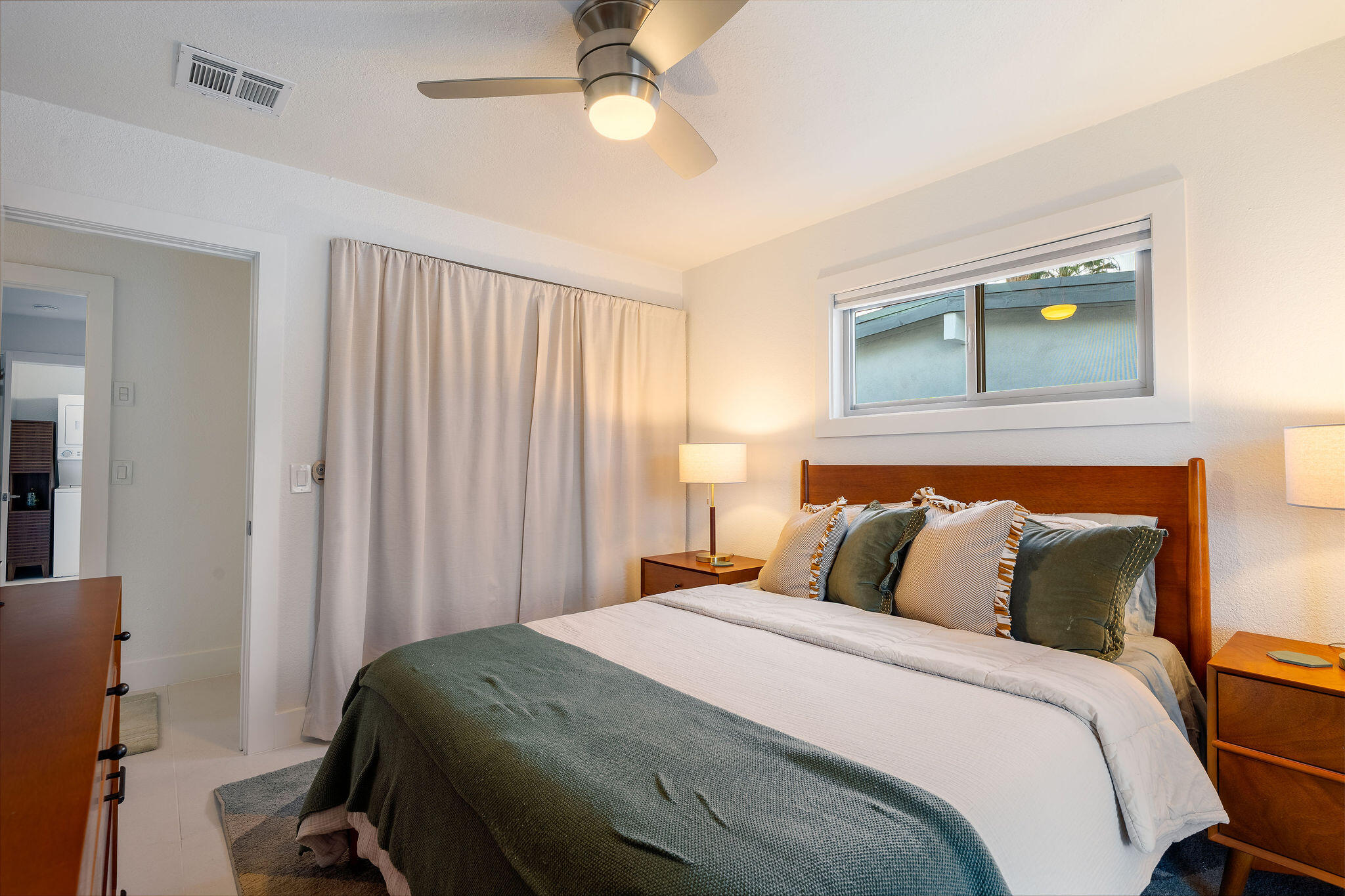 1125 East Sunny Dunes Road Palm Springs, CA 92264 - Photo 28 of 67 Bedroom 3