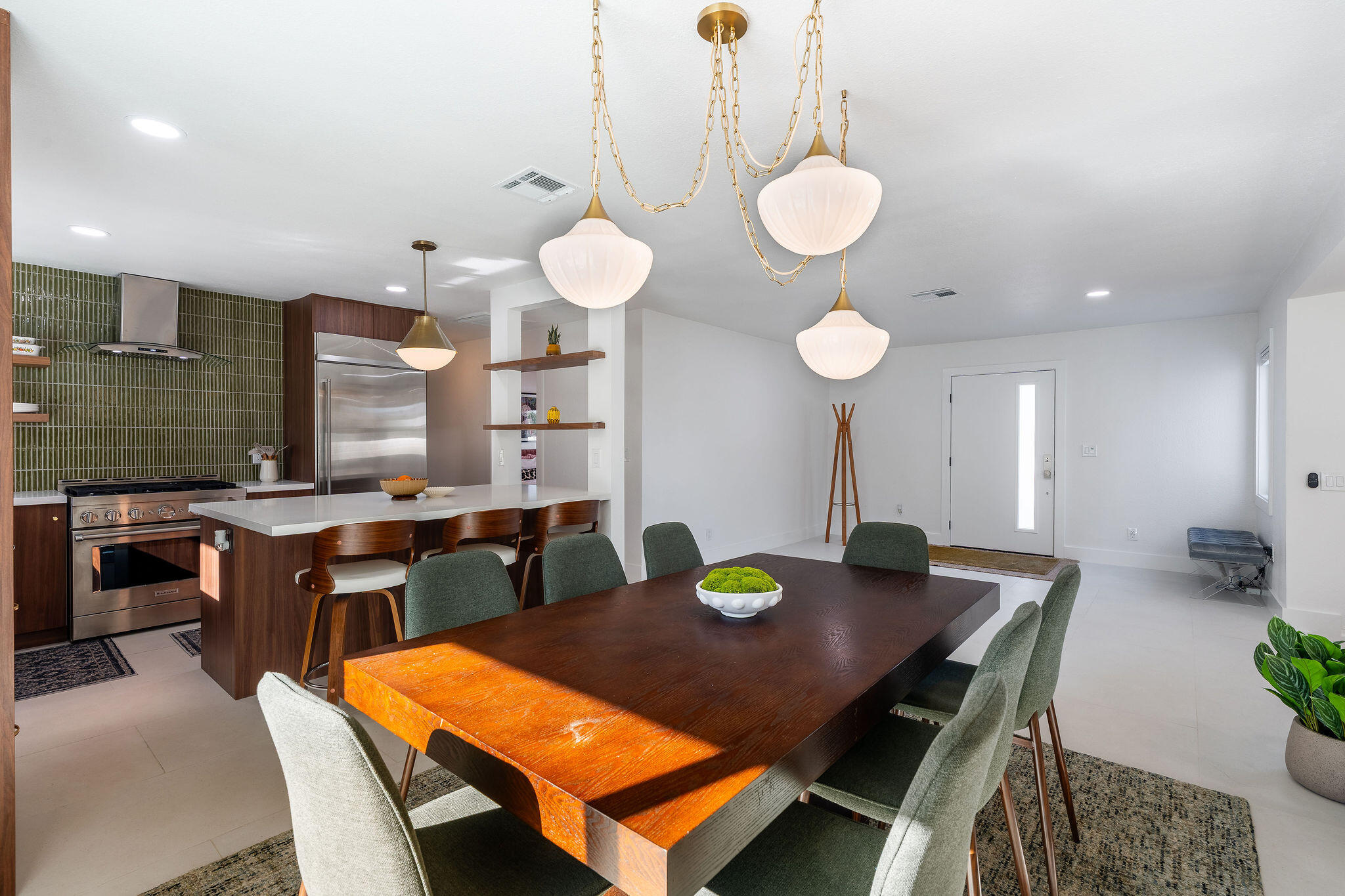 1125 East Sunny Dunes Road Palm Springs, CA 92264 - Photo 4 of 67 Dining Room