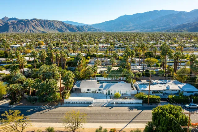 $1,650,000 | 1125 East Sunny Dunes Road, Palm Springs, CA 92264