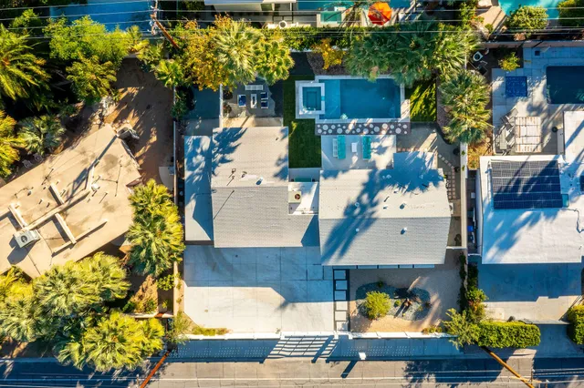 $1,650,000 | 1125 East Sunny Dunes Road, Palm Springs, CA 92264