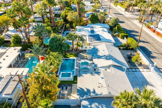 $1,650,000 | 1125 East Sunny Dunes Road, Palm Springs, CA 92264