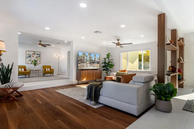 $1,650,000 | 1125 East Sunny Dunes Road, Palm Springs, CA 92264