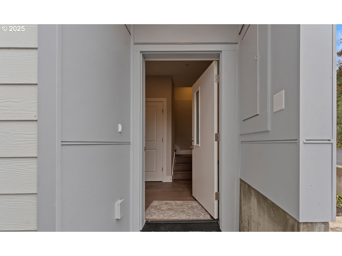 9824 Southwest 34th Place Portland, OR 97219 - Photo 2 of 19 a view of a living room