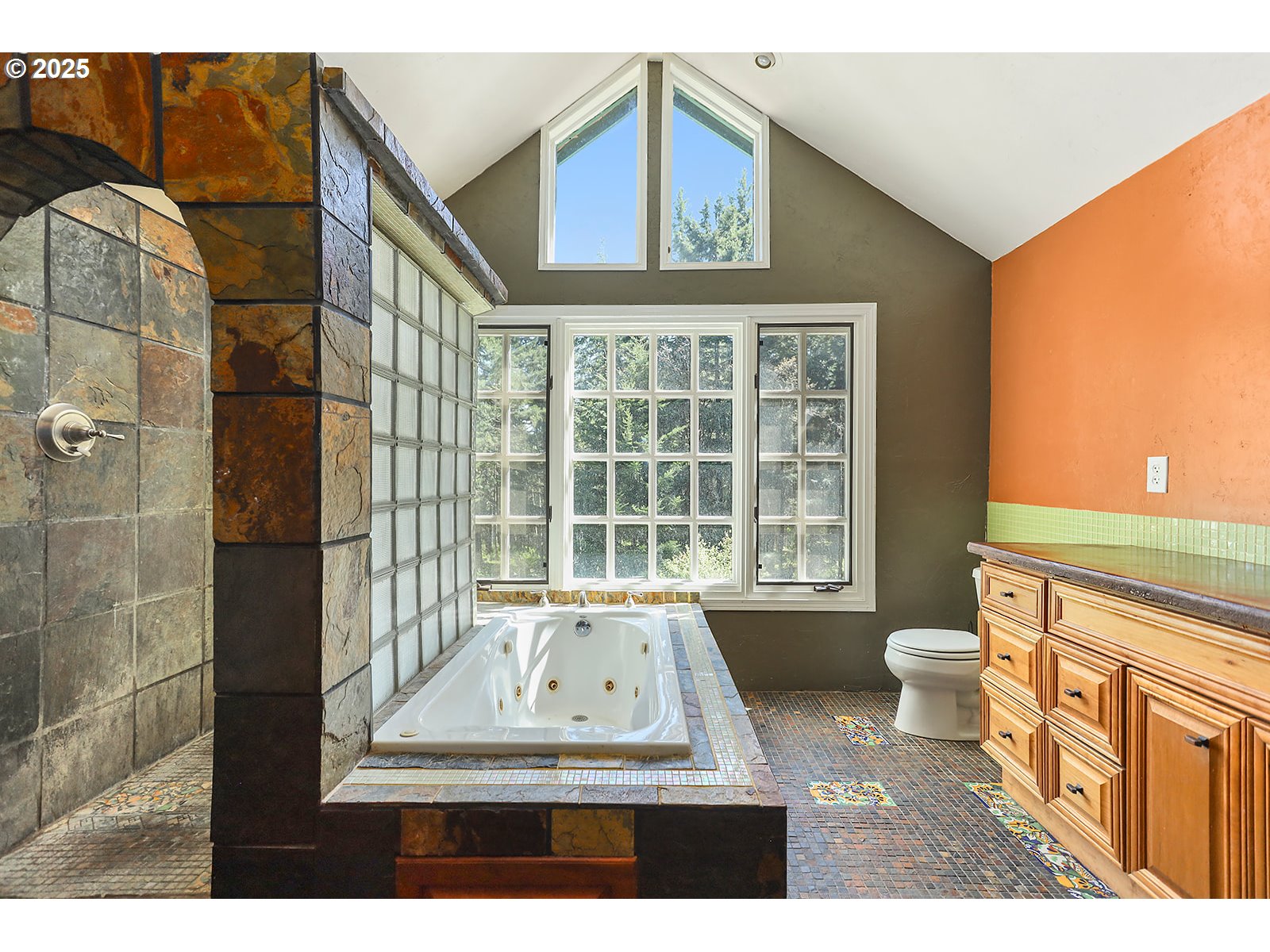 101 Cooke Road White Salmon, WA 98672 - Photo 24 of 48