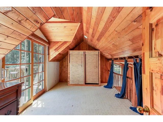 $1,200,000 | 101 Cooke Road, White Salmon, WA 98672