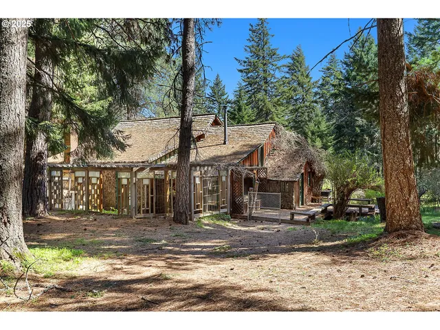 $1,200,000 | 101 Cooke Road, White Salmon, WA 98672