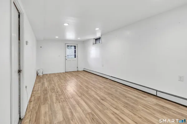 $2,800 | Undisclosed Address, Milford, CT 06460