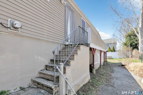 $2,800 | Undisclosed Address, Milford, CT 06460