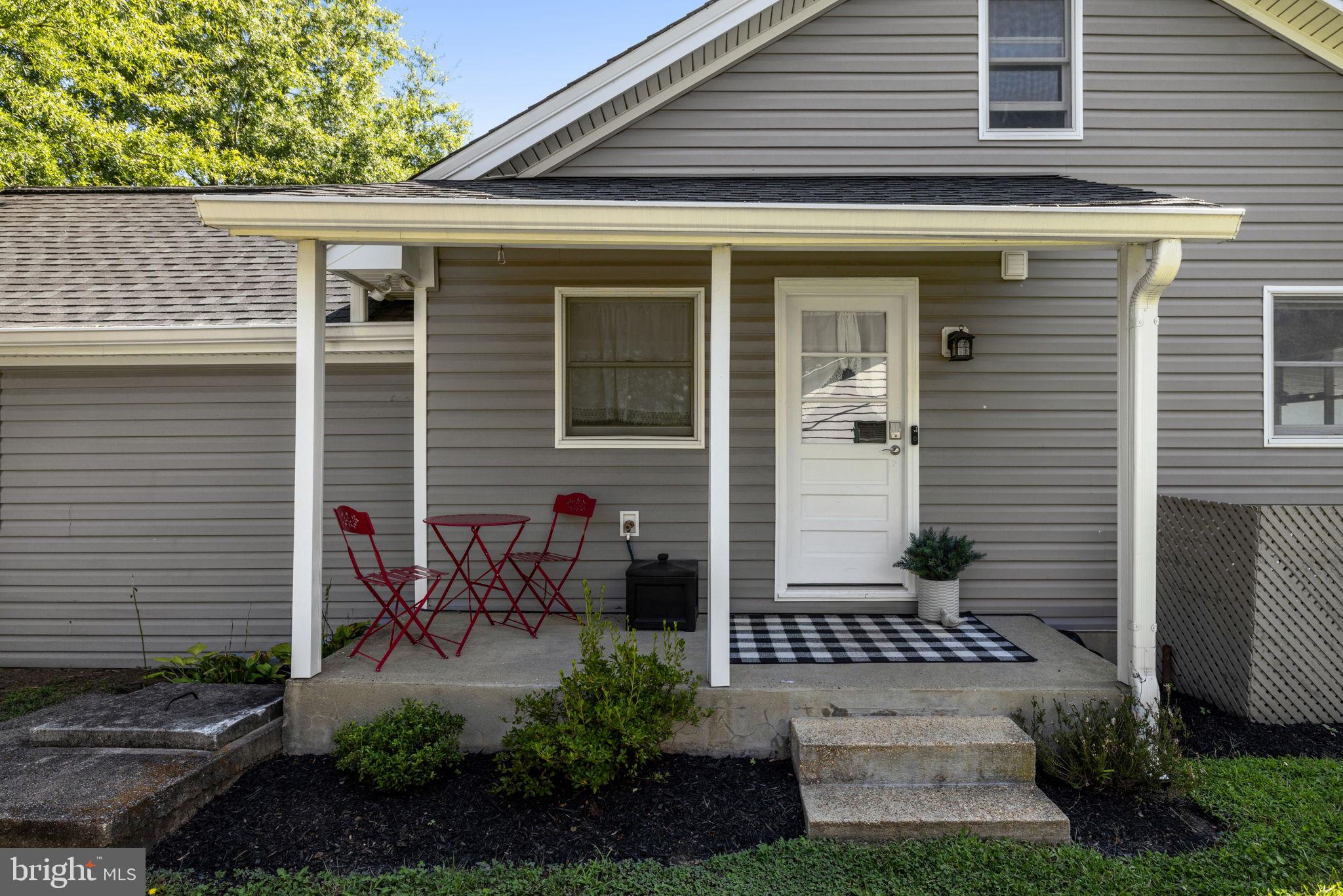 21088 Unison Road Middleburg, VA 20117 - Photo 39 of 72 Side porch & entry
