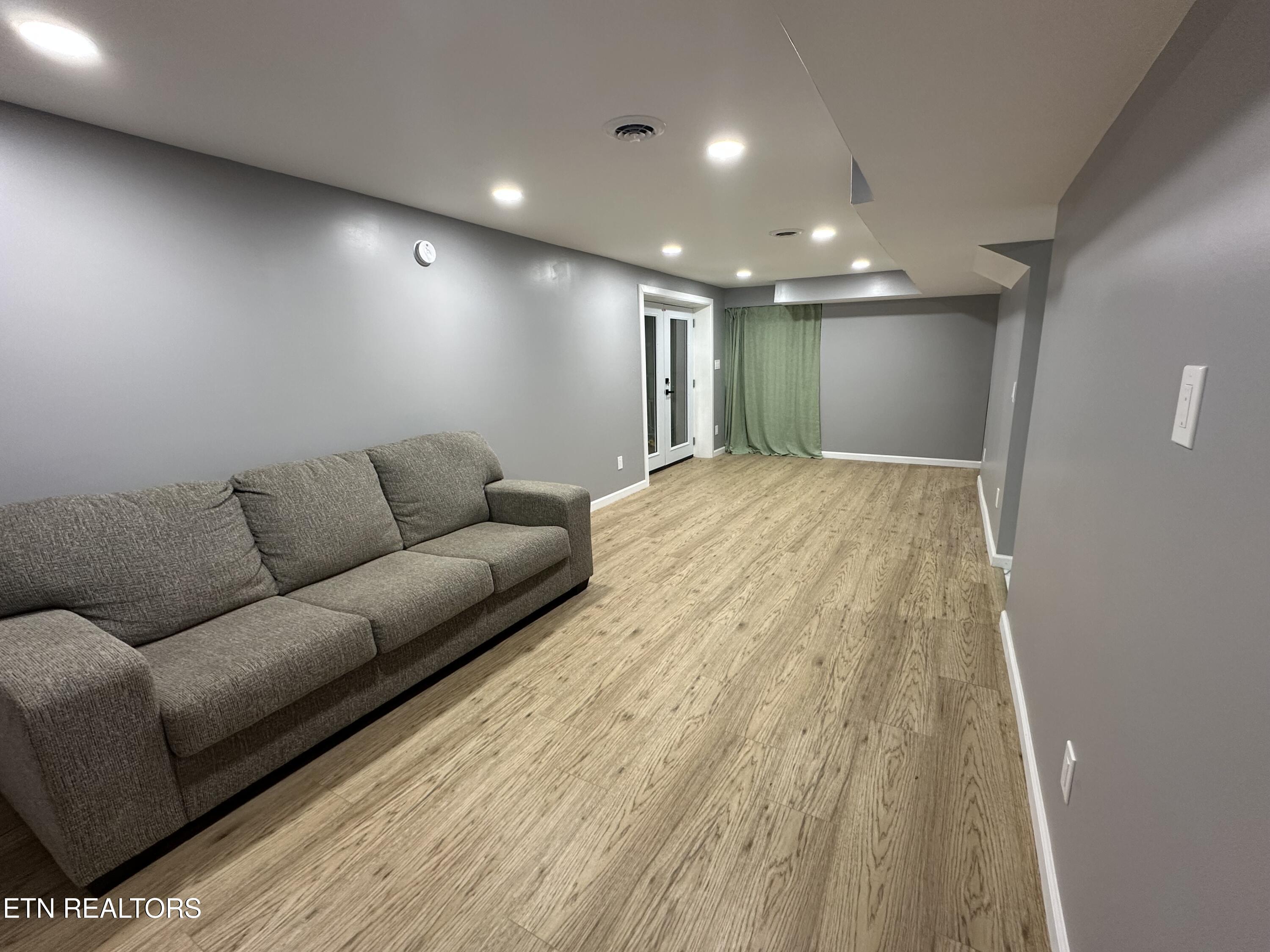 960 Cave Road Jefferson City, TN 37760 - Photo 22 of 45 i25