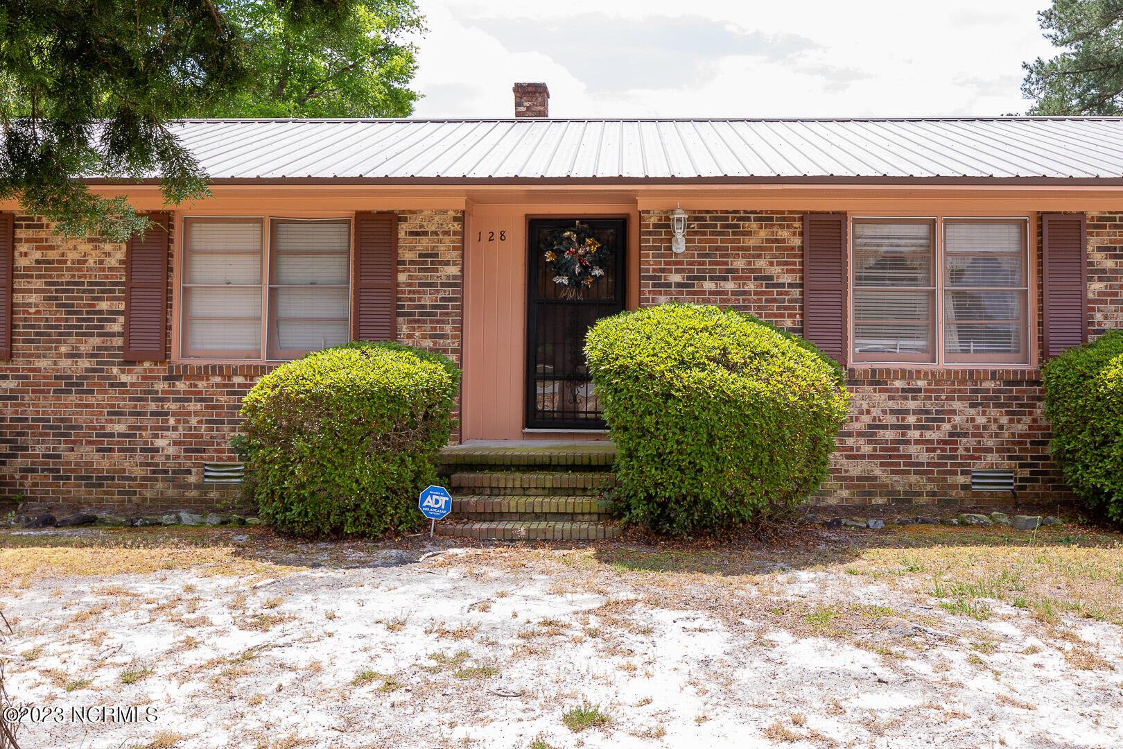 128 Gray Avenue Garland, NC 28441 - Photo 4 of 21 128 Gray Ave Garland-4