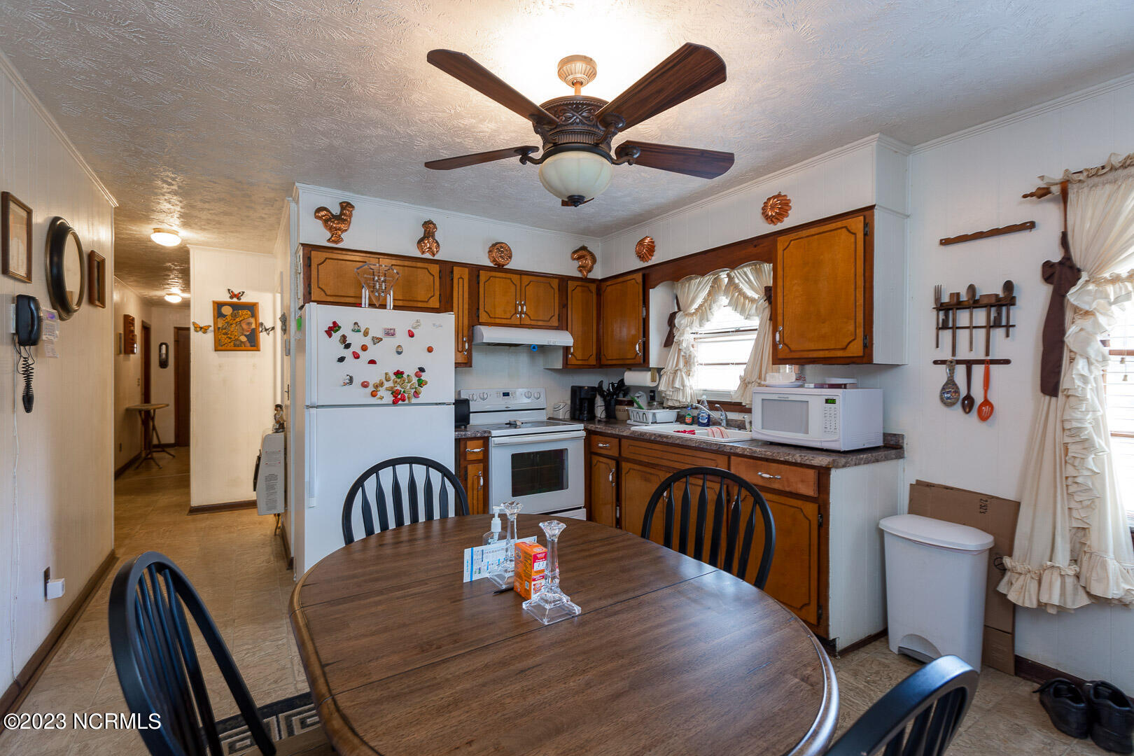 128 Gray Avenue Garland, NC 28441 - Photo 5 of 21 128 Gray Ave Garland-6