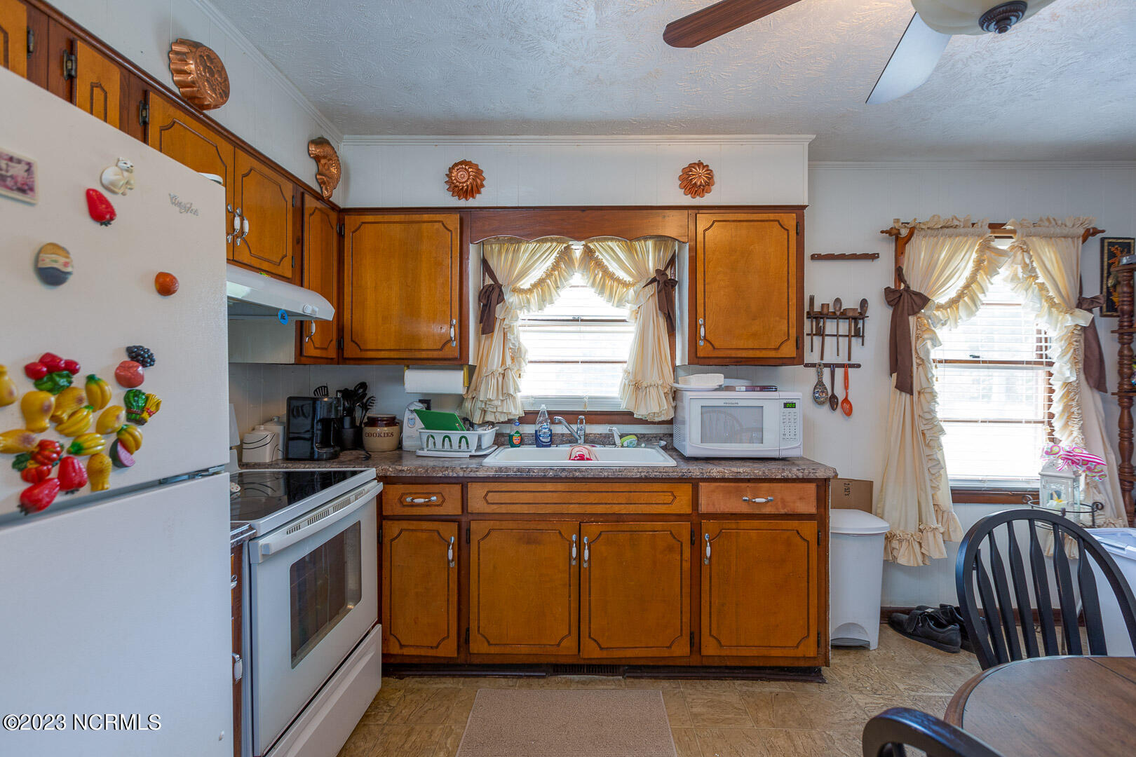 128 Gray Avenue Garland, NC 28441 - Photo 7 of 21 128 Gray Ave Garland-8