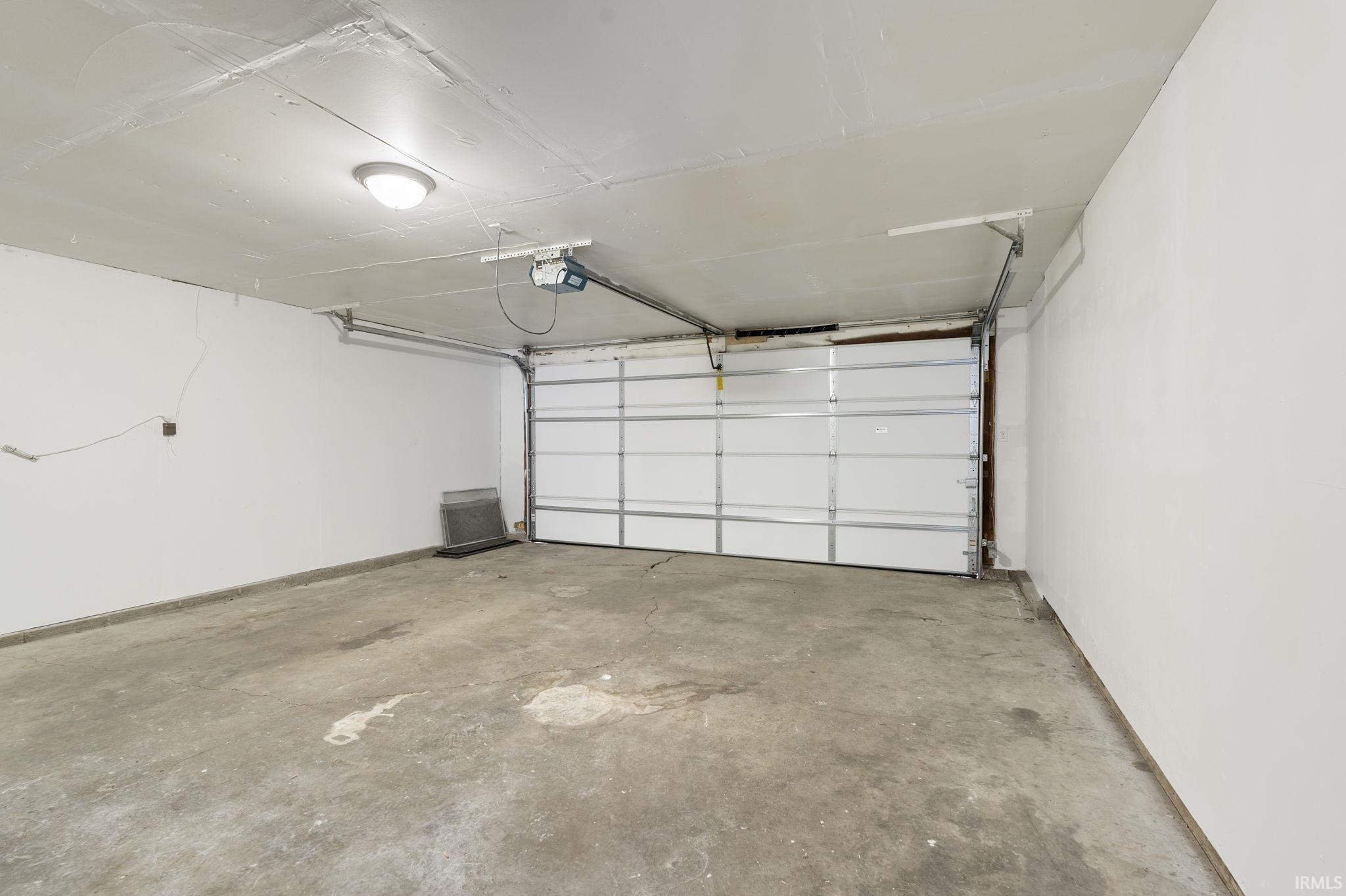 6718 Raintree Road Fort Wayne, IN 46825 - Photo 32 of 36 Gallery Image 32