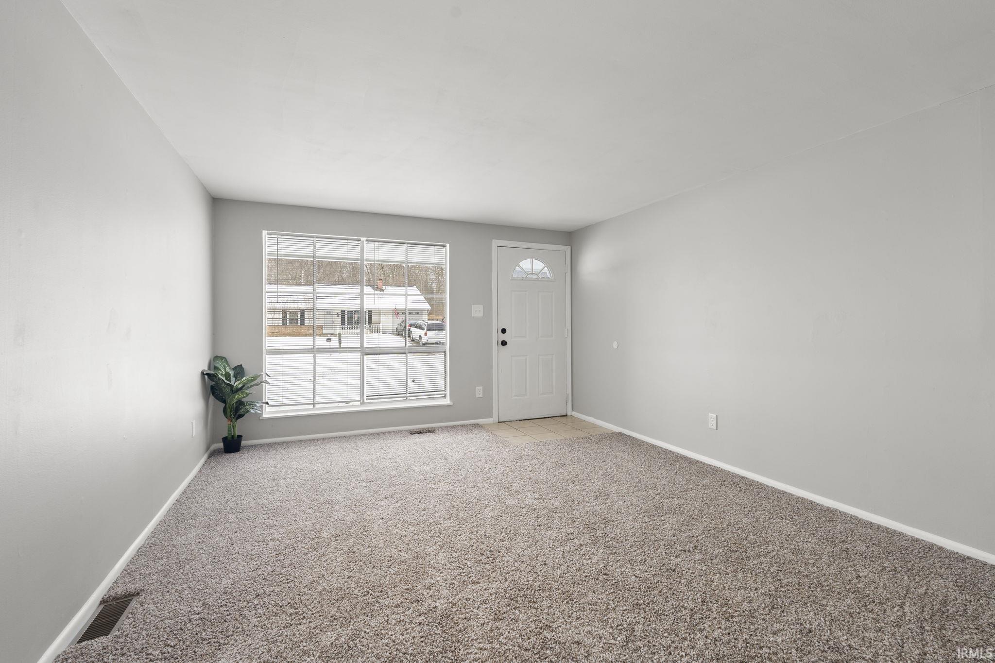6718 Raintree Road Fort Wayne, IN 46825 - Photo 8 of 36 Gallery Image 8