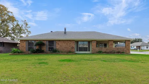 $233,990 | 400 Cheyenne Circle, Scott, LA 70583