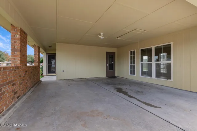 $245,000 | 400 Cheyenne Circle, Scott, LA 70583