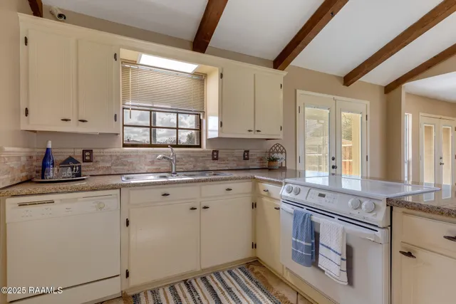 $245,000 | 400 Cheyenne Circle, Scott, LA 70583