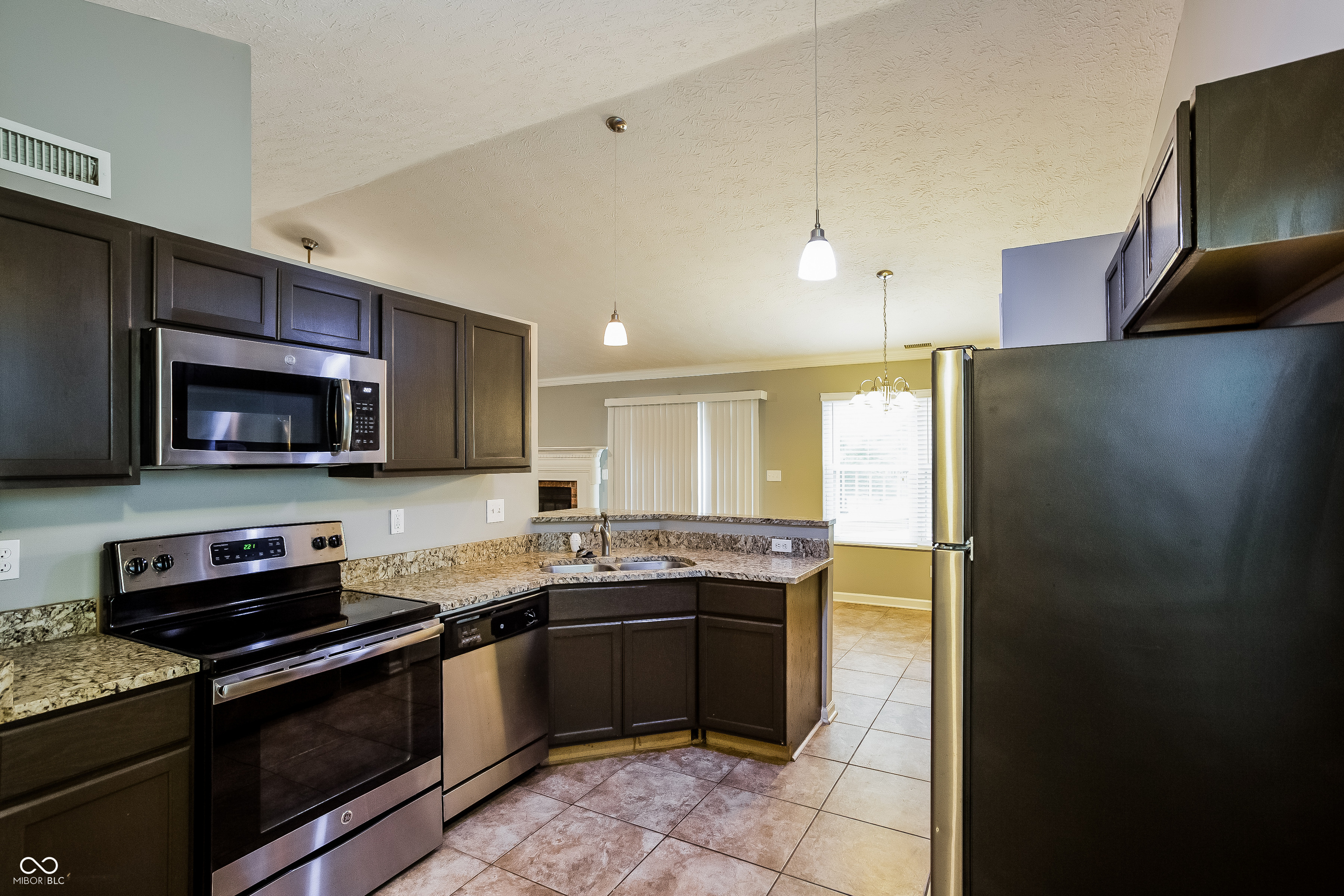 9442 Champton Drive Indianapolis, IN 46256 - Photo 8 of 16