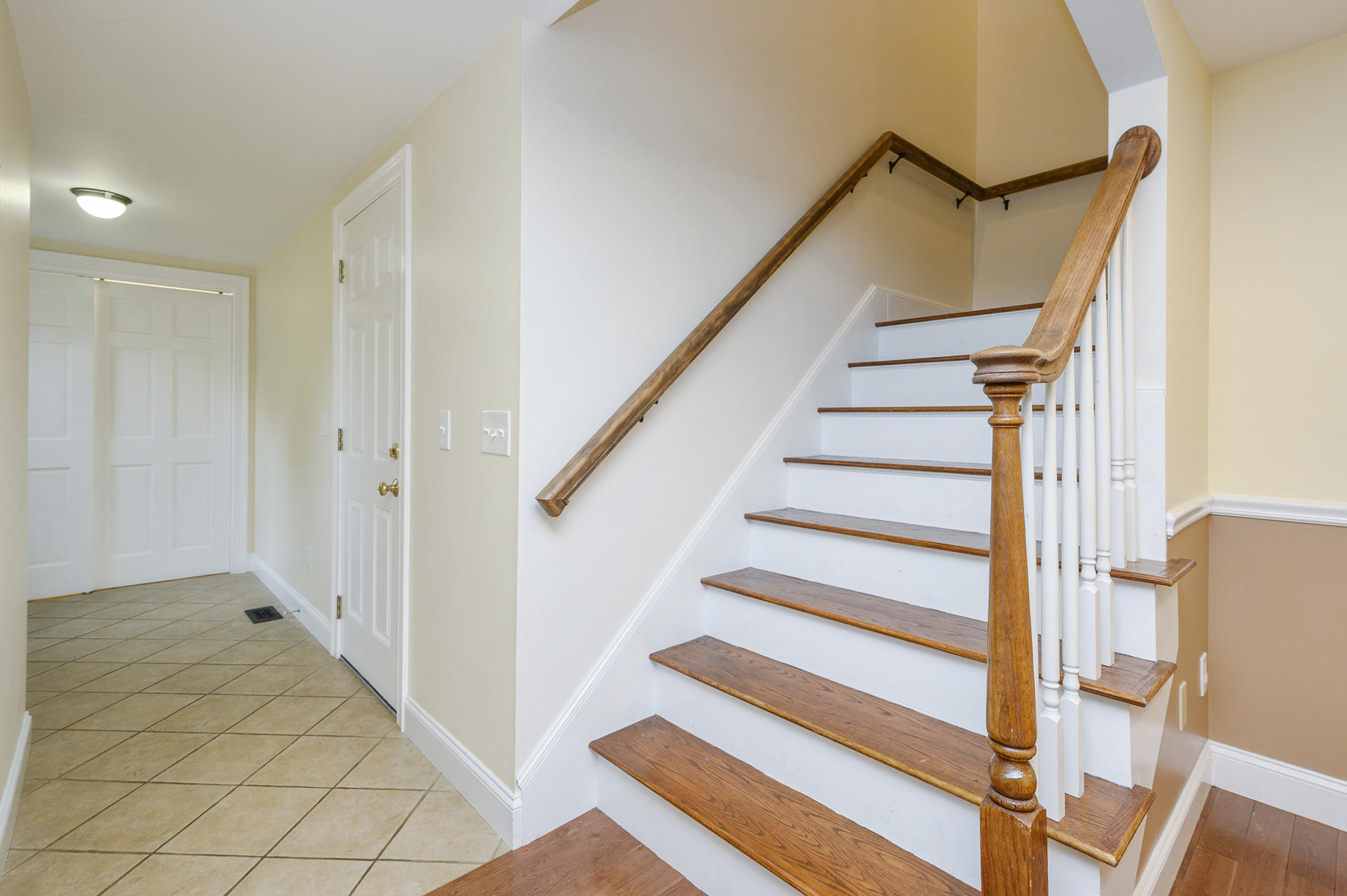 12 Old Fields Road Sandwich, MA 02563 - Photo 13 of 32 012-photo-mud-room-7723229