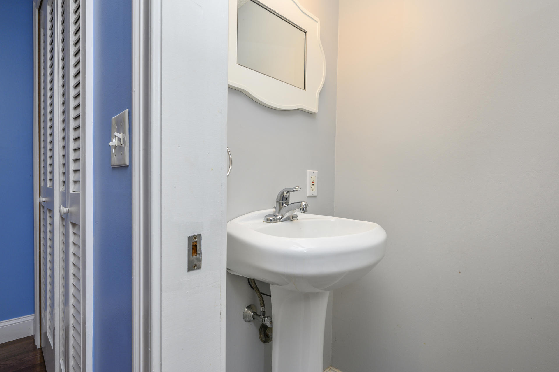 12 Old Fields Road Sandwich, MA 02563 - Photo 10 of 32 014-photo-powder-room-7723227