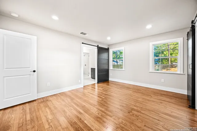 $535,000 | 225 Arvin Drive, Terrell Hills, TX 78209