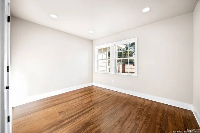 $535,000 | 225 Arvin Drive, Terrell Hills, TX 78209