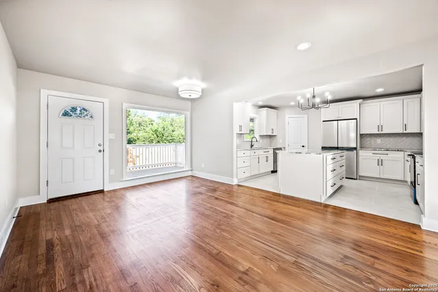 $535,000 | 225 Arvin Drive, Terrell Hills, TX 78209