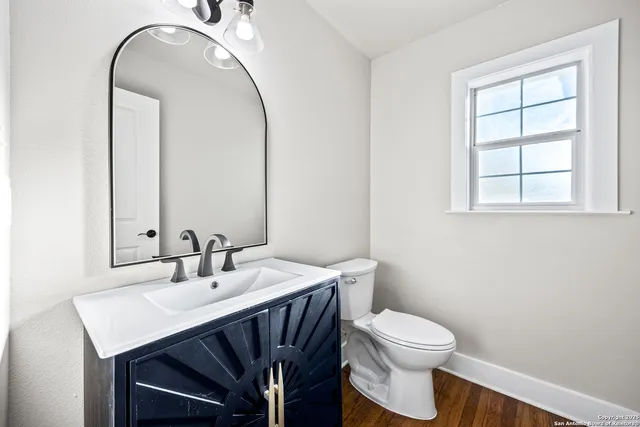 $535,000 | 225 Arvin Drive, Terrell Hills, TX 78209