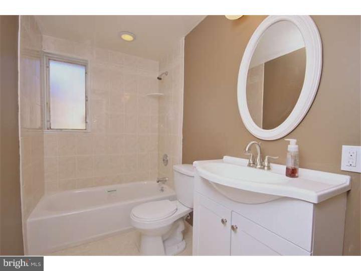 2735 Quaint Street Secane, PA 19018 - Photo 14 of 24 Bathroom