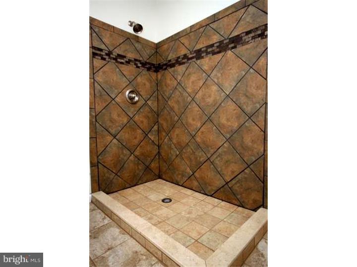 2735 Quaint Street Secane, PA 19018 - Photo 18 of 24 Bathroom