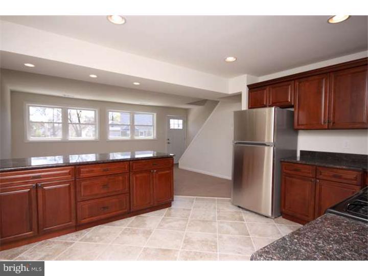 2735 Quaint Street Secane, PA 19018 - Photo 7 of 24 Kitchen