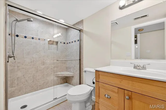 $144,900 | 1477 Bobolink Place, Brentwood, MO 63144