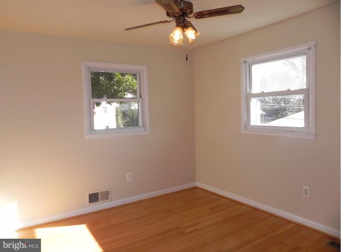 4217 16th Road South Arlington, VA 22204 - Photo 13 of 27 Bedroom 2