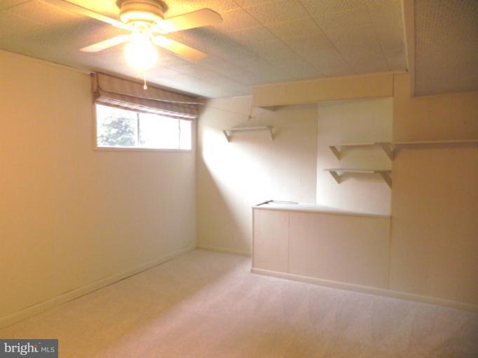 4217 16th Road South Arlington, VA 22204 - Photo 19 of 27 Den
