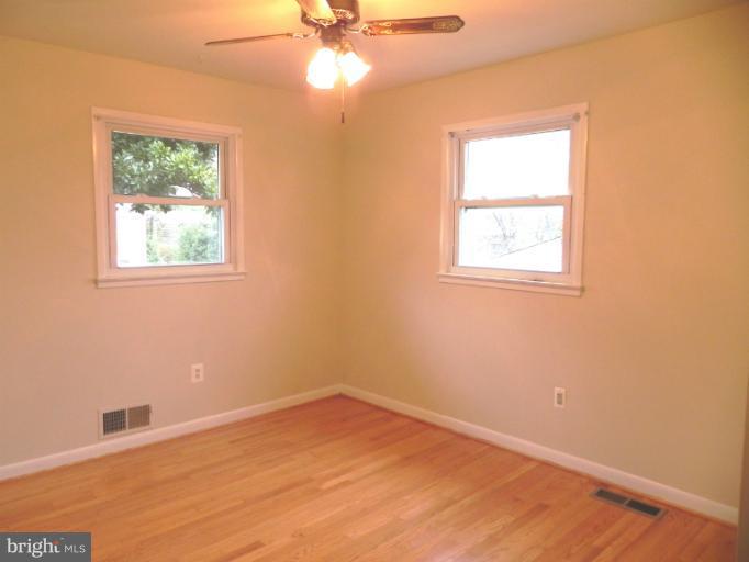 4217 16th Road South Arlington, VA 22204 - Photo 21 of 27 Bedroom (Master)