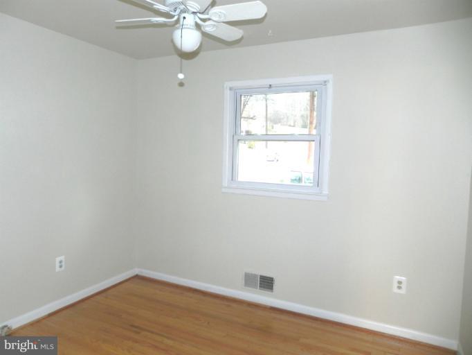 4217 16th Road South Arlington, VA 22204 - Photo 7 of 27 Bedroom 3