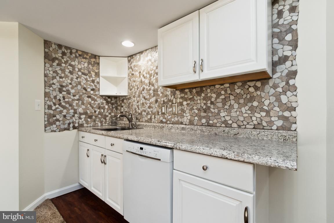 14036 Flagtree Place Manassas, VA 20112 - Photo 40 of 54