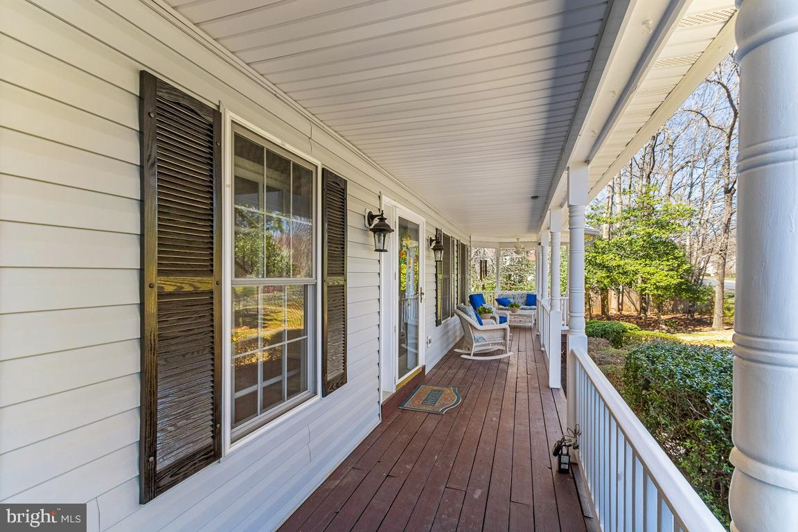 14036 Flagtree Place Manassas, VA 20112 - Photo 5 of 54