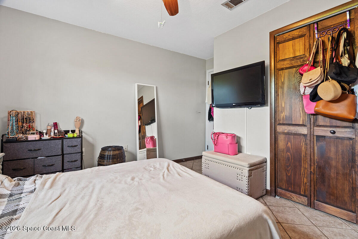 2539 Fulton Court Melbourne, FL 32935 - Photo 3 of 22 IMG_1480