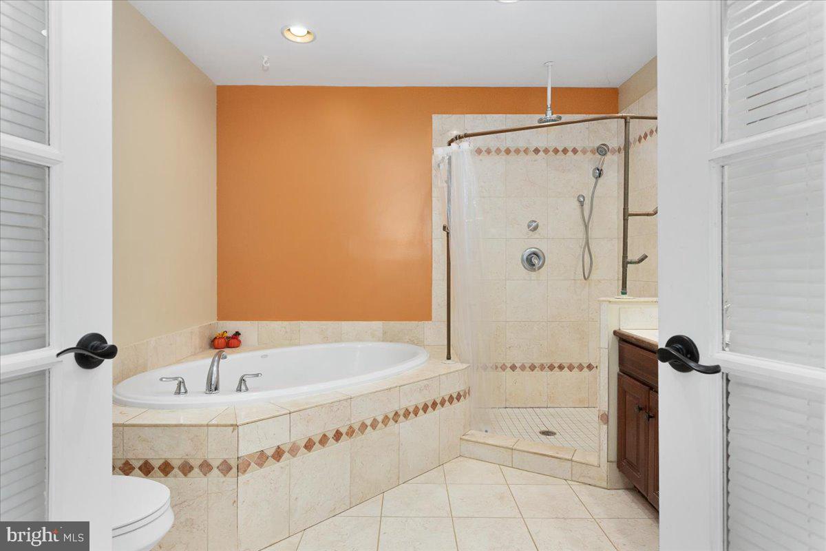 760 Windgate Drive Annapolis, MD 21409 - Photo 20 of 67 Primary jetted tub