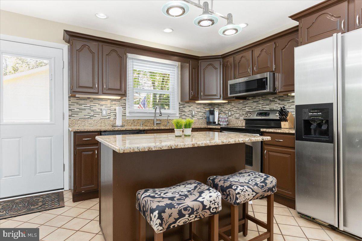 760 Windgate Drive Annapolis, MD 21409 - Photo 4 of 67 Kitchen