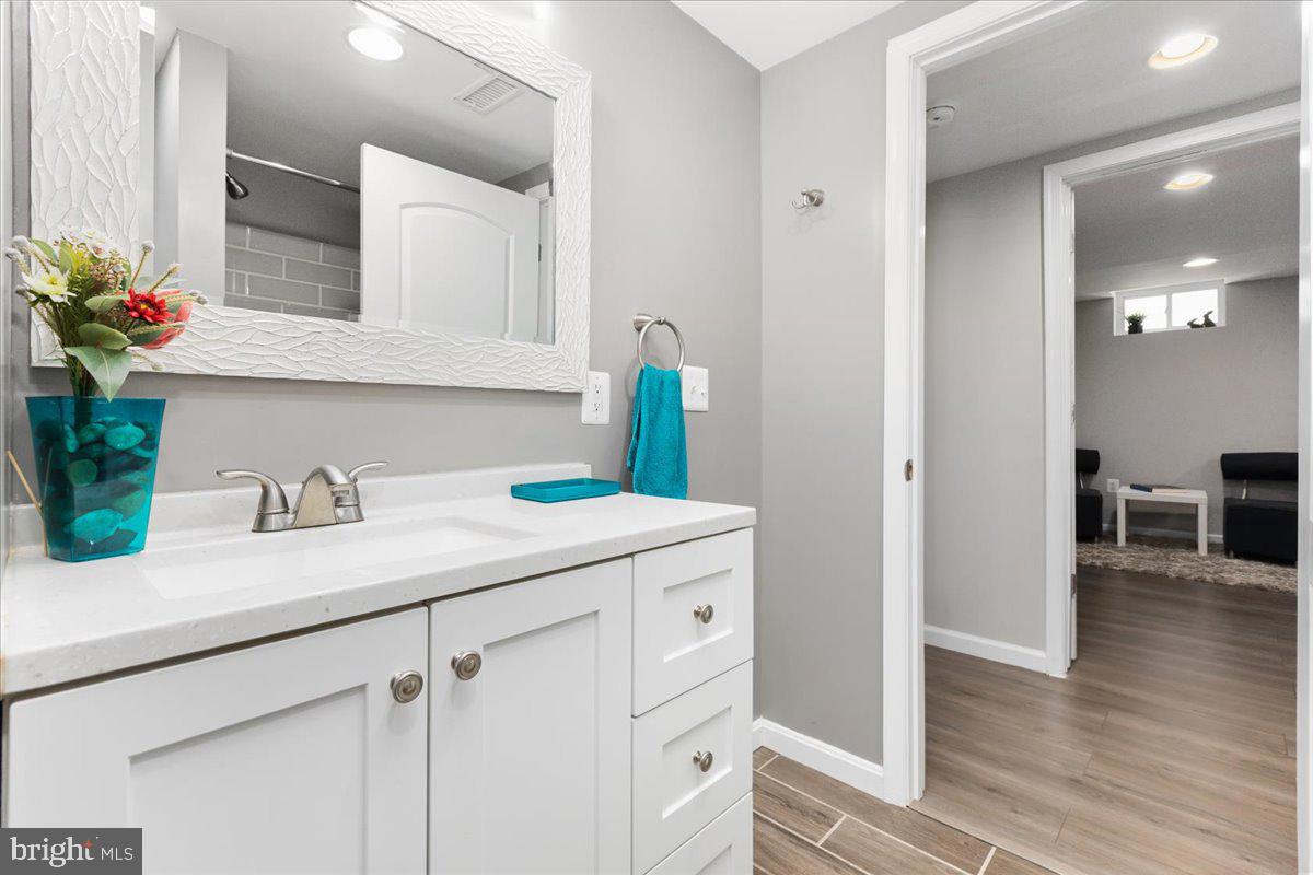 760 Windgate Drive Annapolis, MD 21409 - Photo 43 of 67 Full bathroom