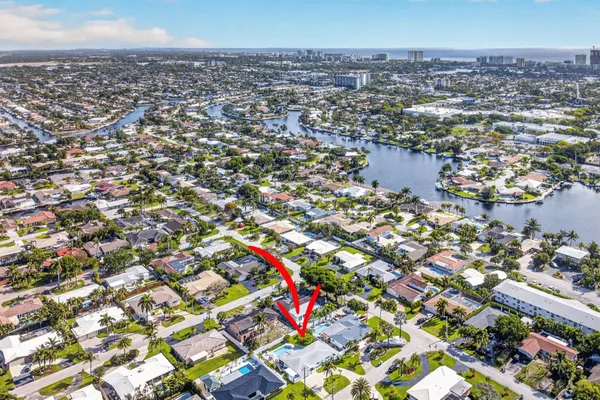 $680,000 | 571 Southeast 14th Street, Pompano Beach, FL 33060
