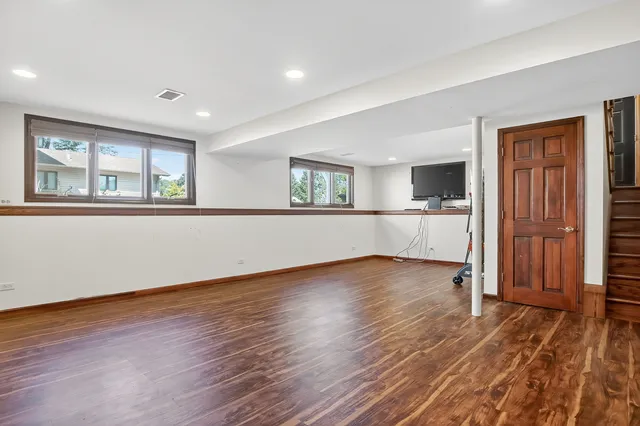 $750,000 | 1417 East Joyce Avenue, Palatine, IL 60074